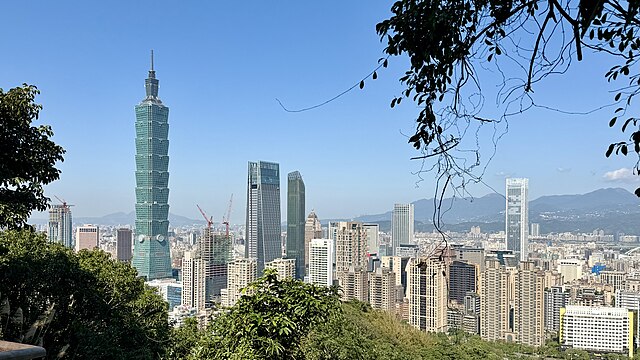 Skyline de Taipei au coucher du soleil